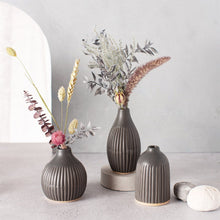 Load image into Gallery viewer, Black Bud Vases